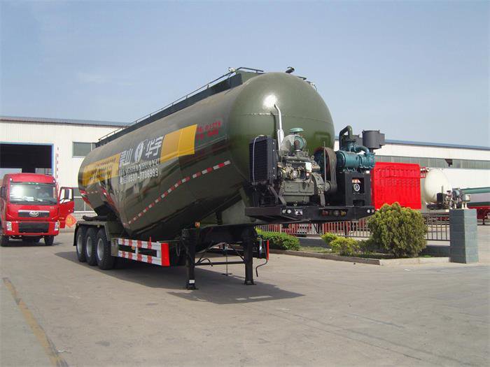 LHY9406AGFL粉粒物料运输半挂车(图2) LHY9406AGFL粉粒物料运输半挂车(图2)